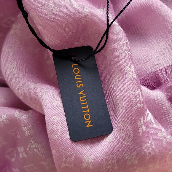Louis Vuitton Silk 50% Wool 50% 45x92in SHAWL Made In Italy Lilac Monogram Color - Picture 12 of 13